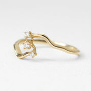 Picture of diamond ring 3 diamonds wedding ring