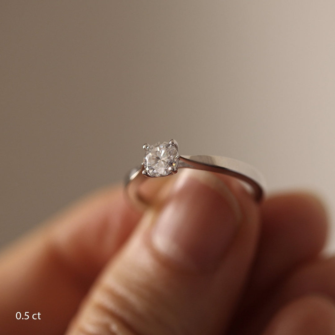 Picture of engagement ring wedding ring moissanite