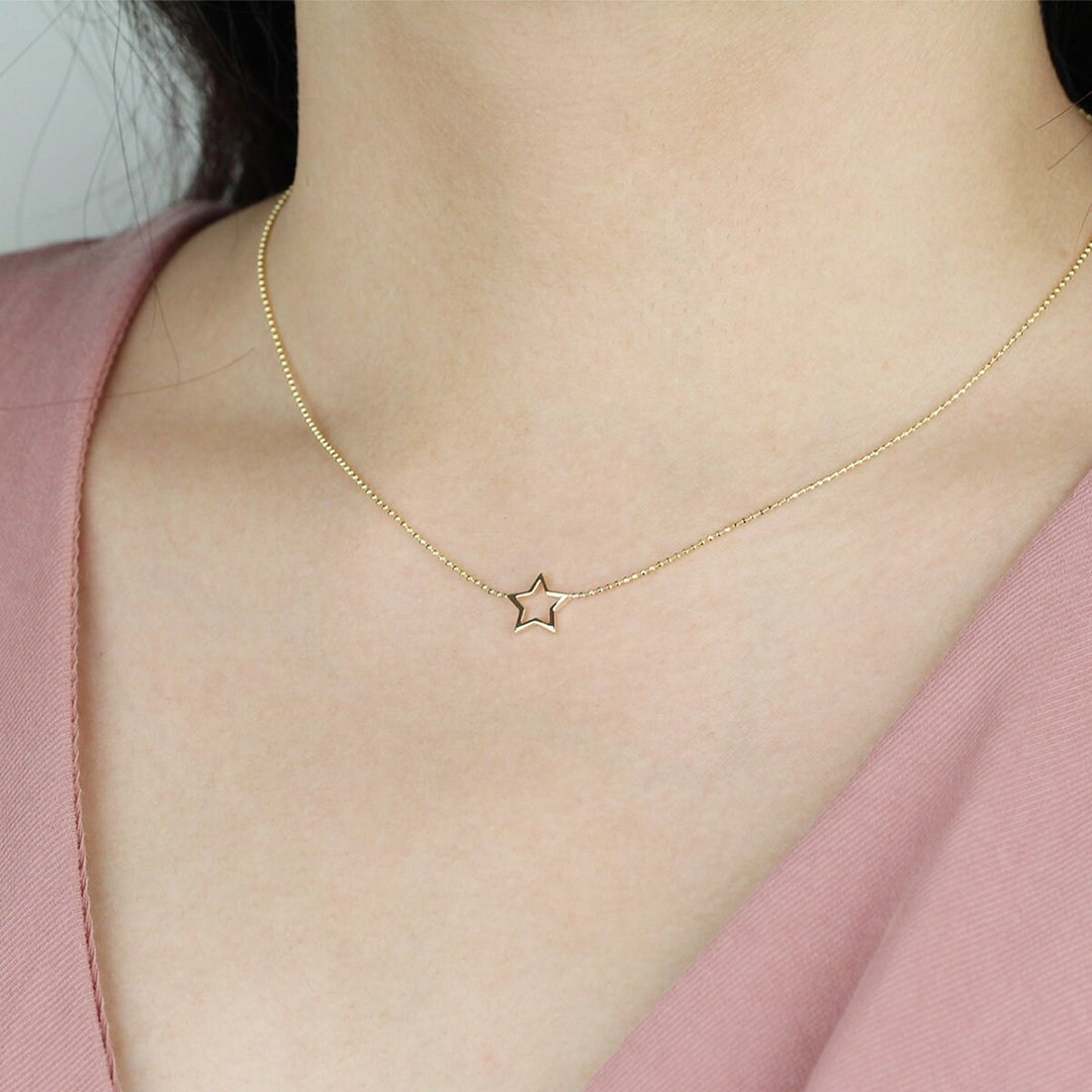 Picture of star charm necklace star charm choker 1