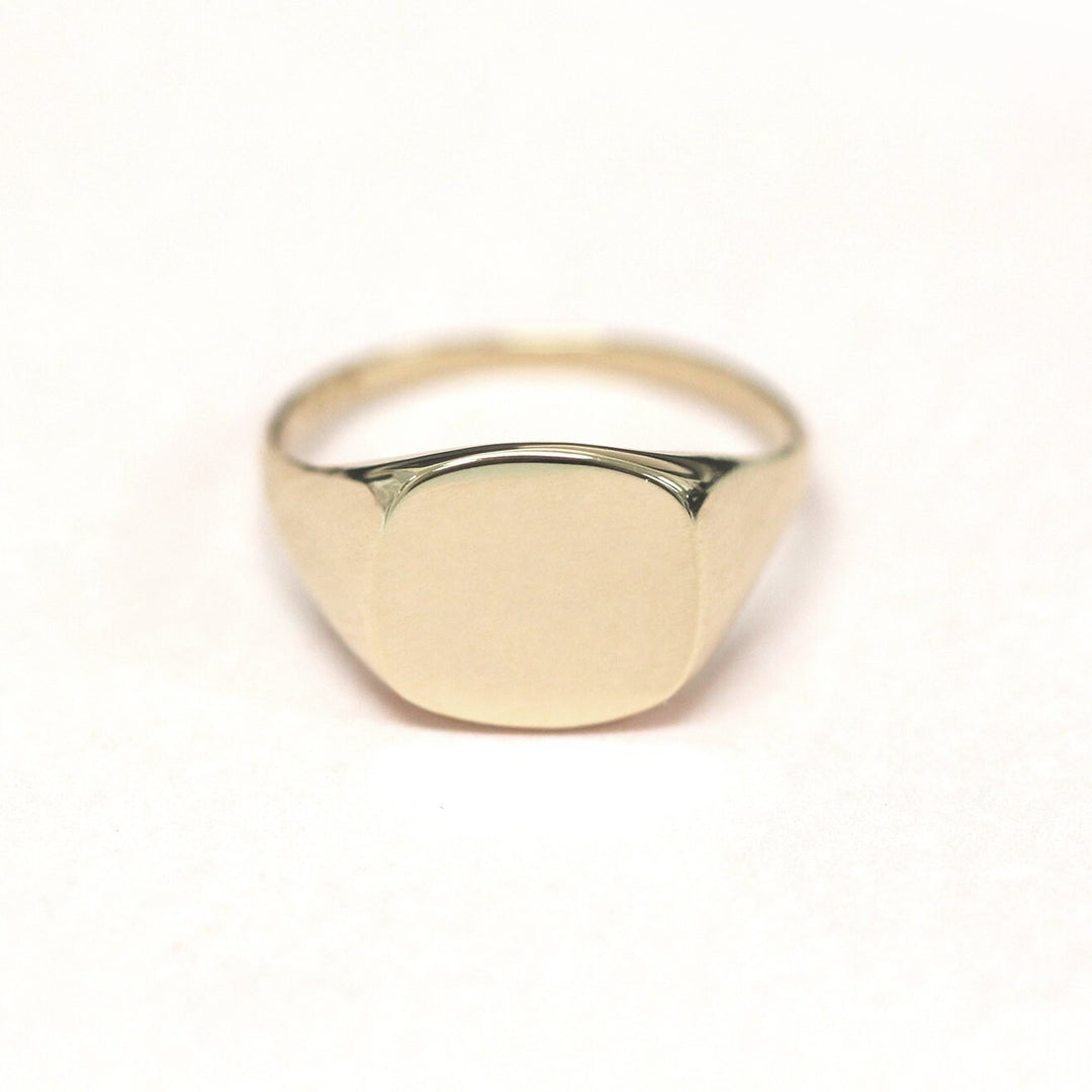 Picture of signet initial ring name ring 10k 14k