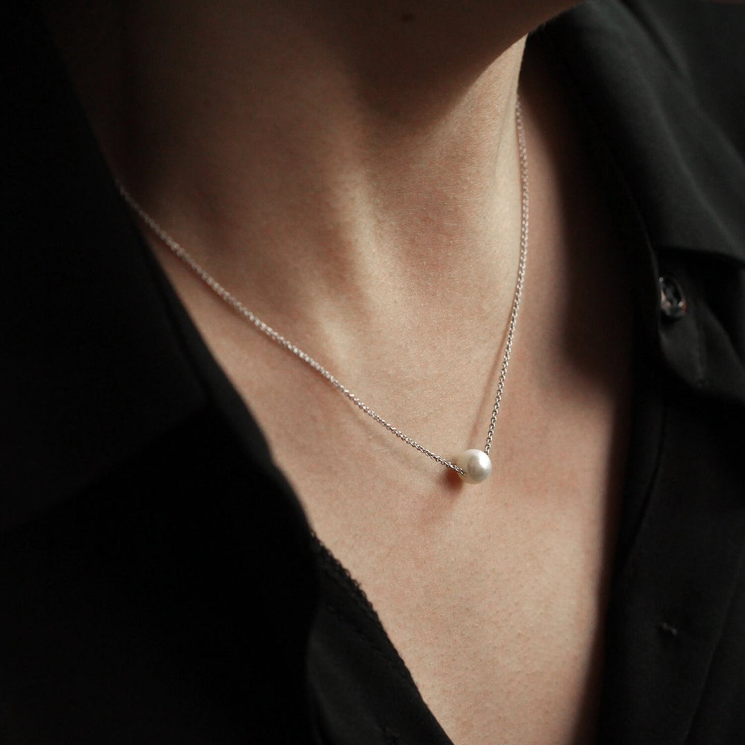 Picture of pearl necklace 65mm natural freshwater
