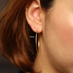 Load image into Gallery viewer, Picture of 14k solid gold hoop earrings hoop
