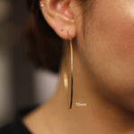 Load image into Gallery viewer, Picture of 14k solid gold hoop earrings hoop
