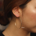 Load image into Gallery viewer, Picture of 14k solid gold hoop earrings hoop
