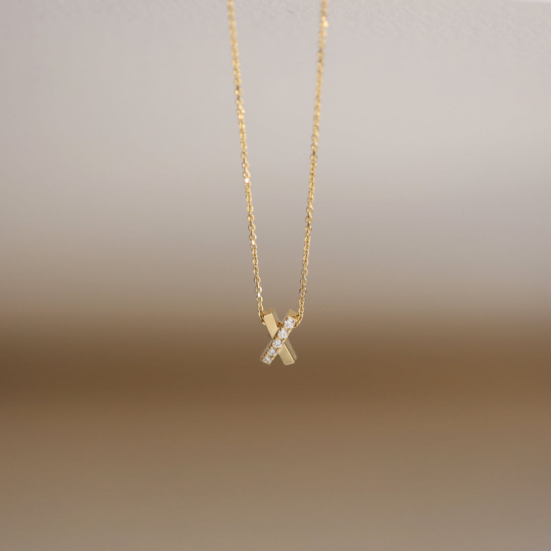 Picture of criss cross natural diamond necklace x