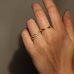 Load image into Gallery viewer, Picture of vintage art deco diamond wedding ring
