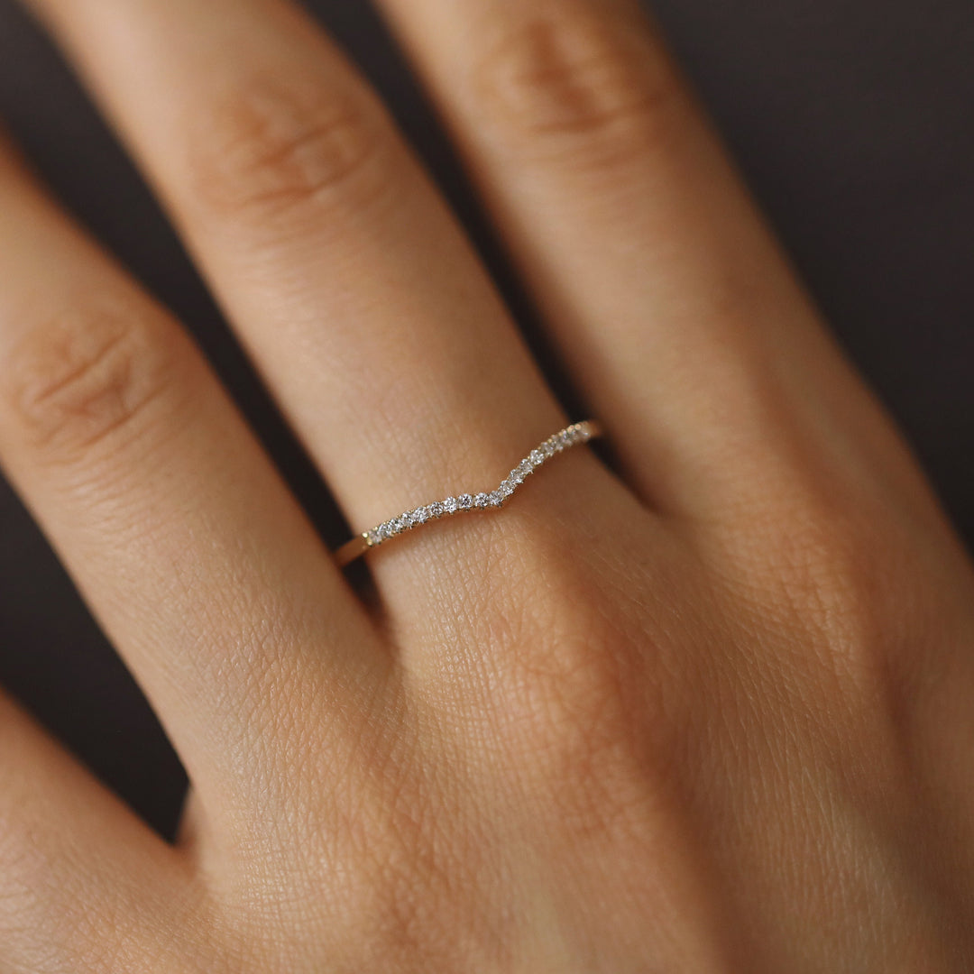 Picture of half eternity chevron diamond ring