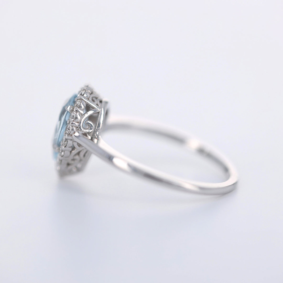 Picture of teardrop aquamarine diamond ring vintage