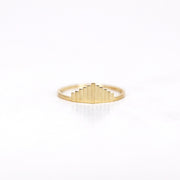 Picture of clam ring shell ring 14k solid gold ring