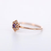 Picture of amethyst and diamonds flower ring