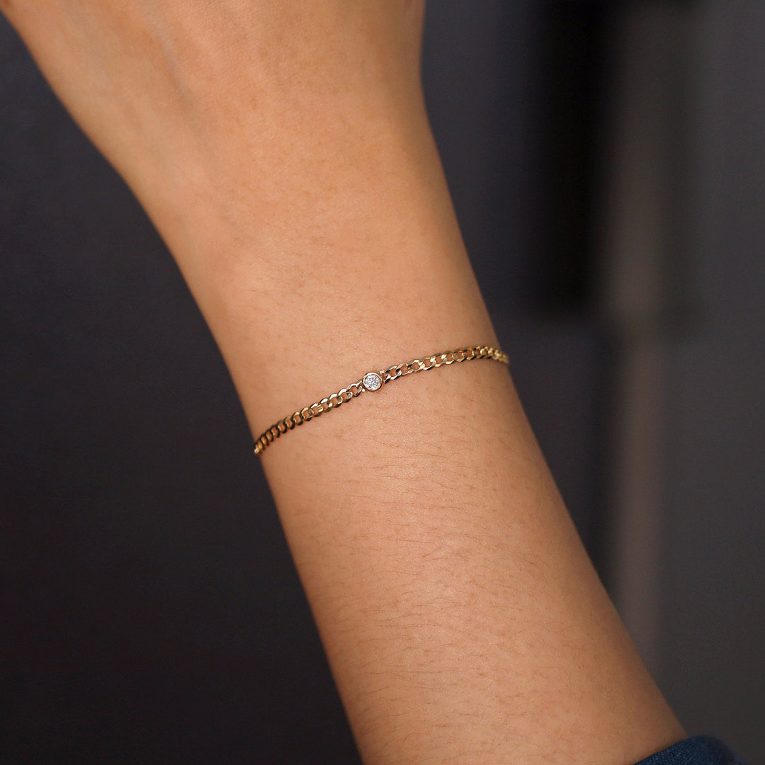 Picture of flat cuban chain diamond bracelet 14k