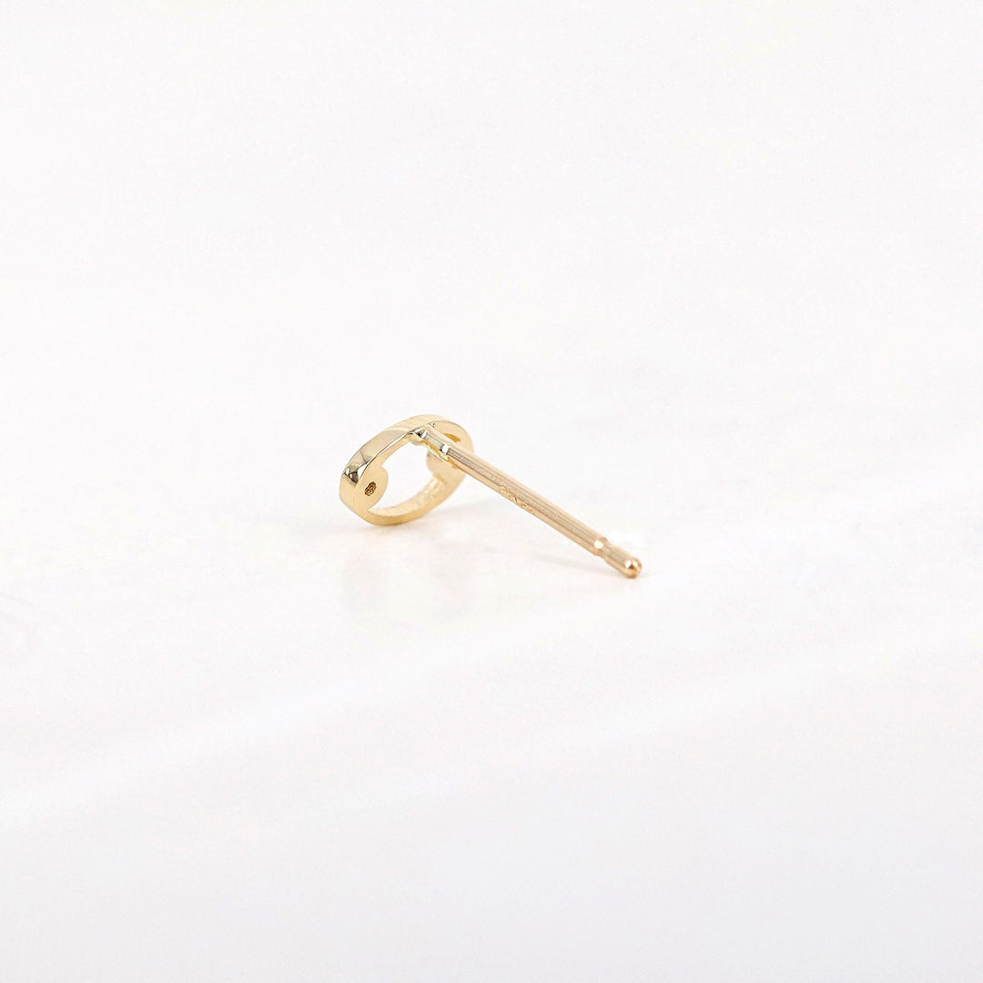 Picture of cancer zodiac sign diamond earring