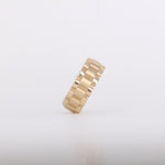 Load image into Gallery viewer, Picture of rolex style chain shape ring 8mm gold
