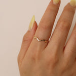 Load image into Gallery viewer, Picture of flat wavy ring zig zag ring ripple ring
