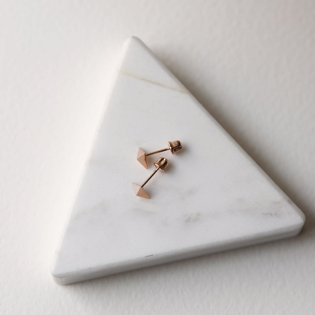 Picture of triangle pyramid stud earrings dainty