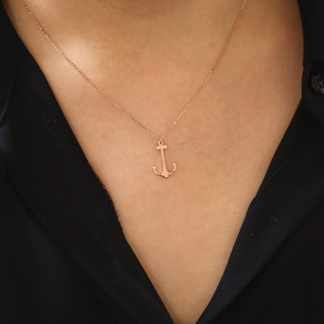 Picture of 14k solid gold anchor pendant necklace