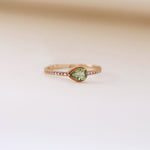 Load image into Gallery viewer, Picture of green sapphire ring pear shape green
