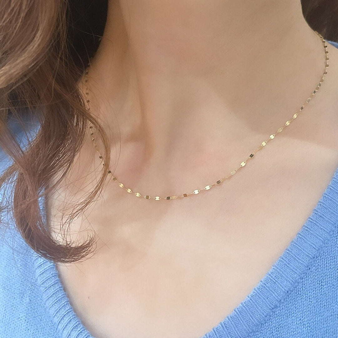 Picture of 14k gold glitter chain necklace flat