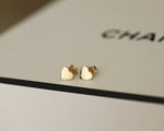 Load image into Gallery viewer, Picture of flat heart stud earrings heart shaped
